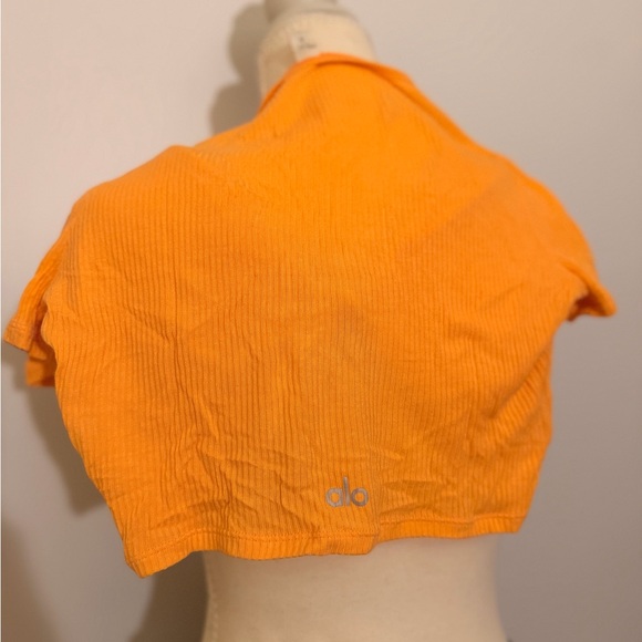 ALO Yoga Orange Knotted Crop Top - Picture 4 of 5